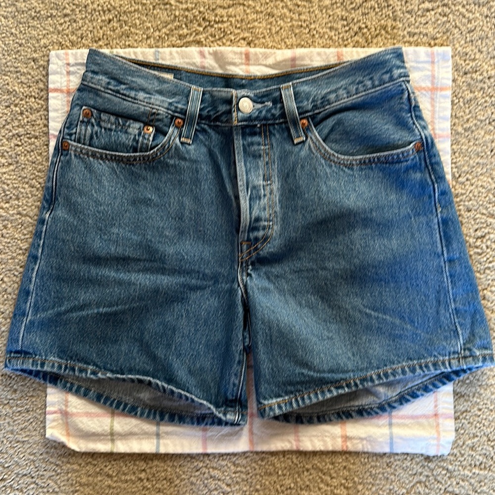 501 levi Jean shorts